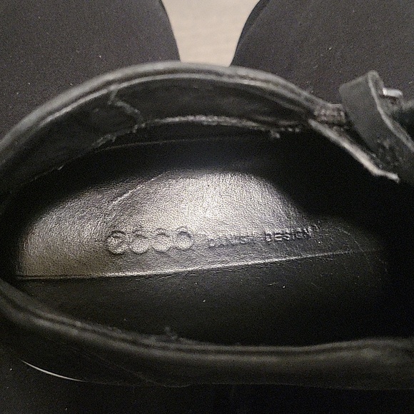 Ecco Soft 7 Nubuck Black Women's Zip Bootie- SZ 37 - Picture 4 of 9